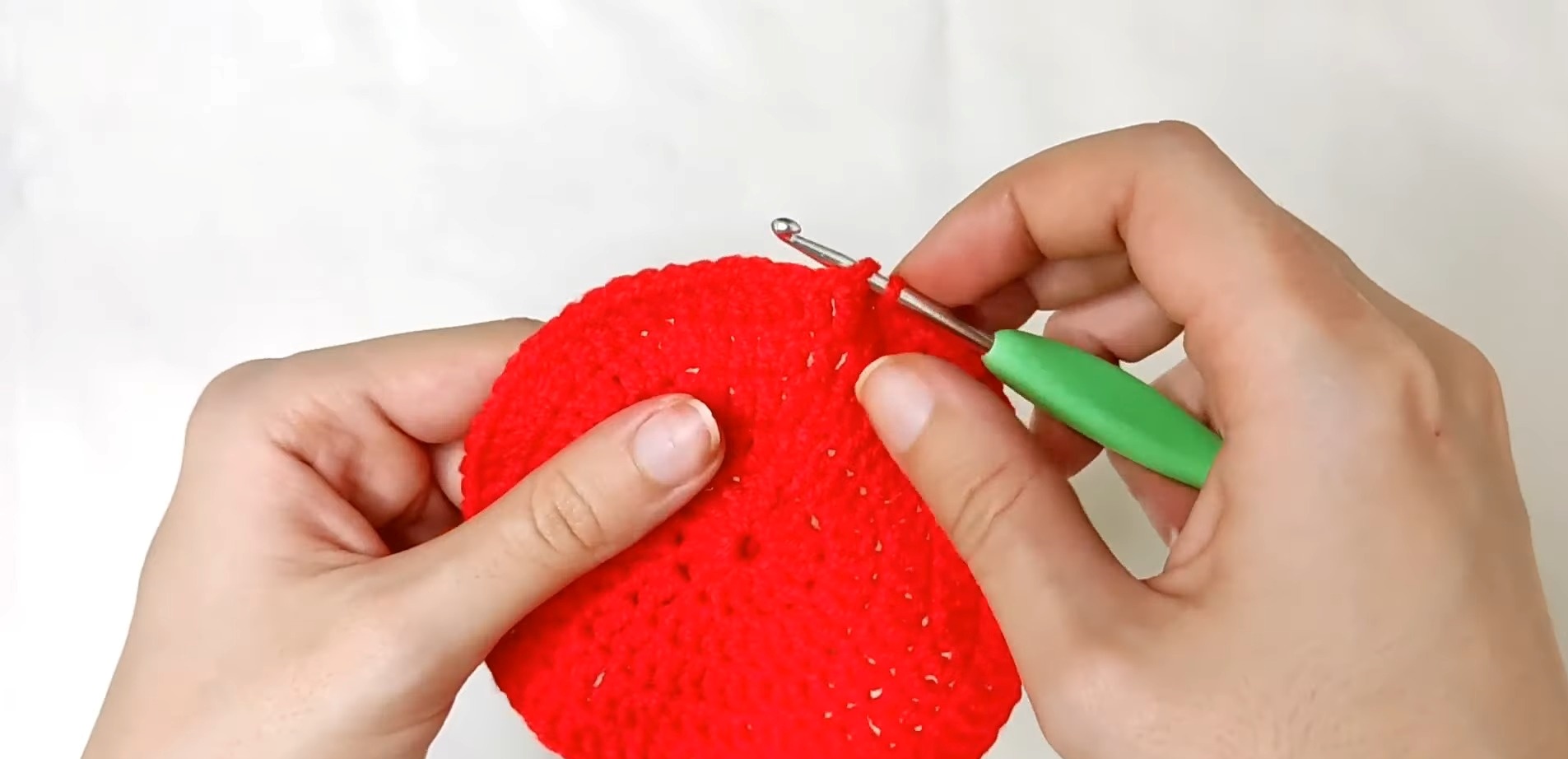 Easy Crochet Strawberry Coaster Tutorial – Simple & Charming