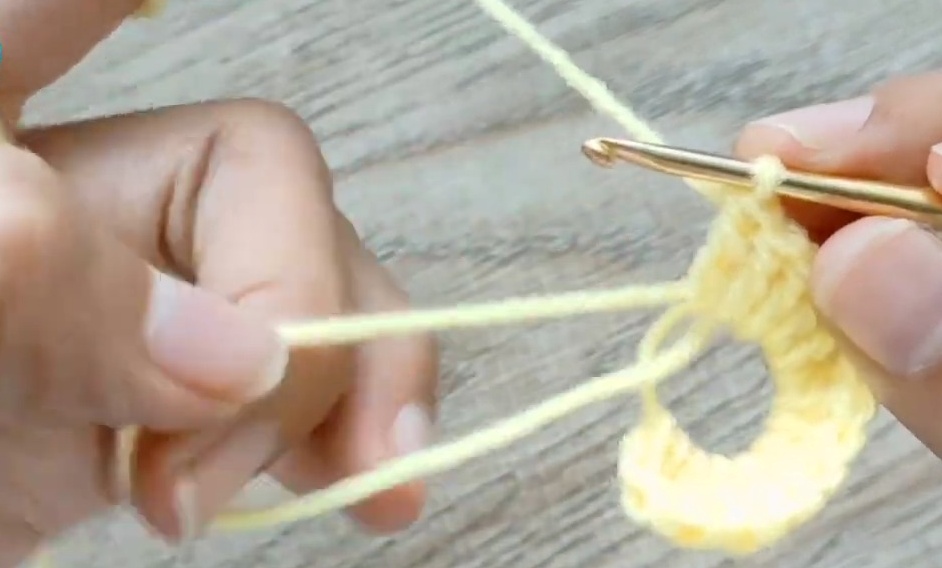 How to Crochet a Perfect Heart Pattern for Crafts and Décor
