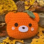 How to Crochet a Pumpkin Bear for Fall
