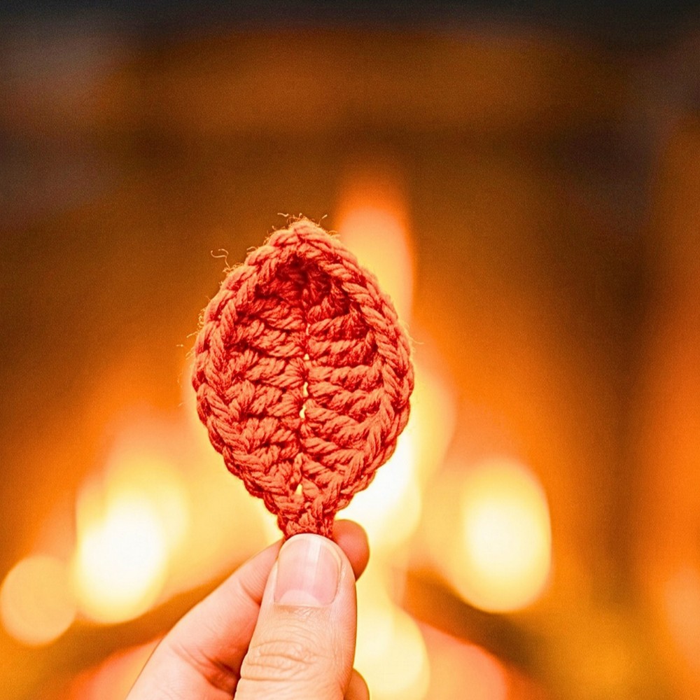 Crochet Autumn Leaf Pattern - 3 Easy Sizes for Appliques