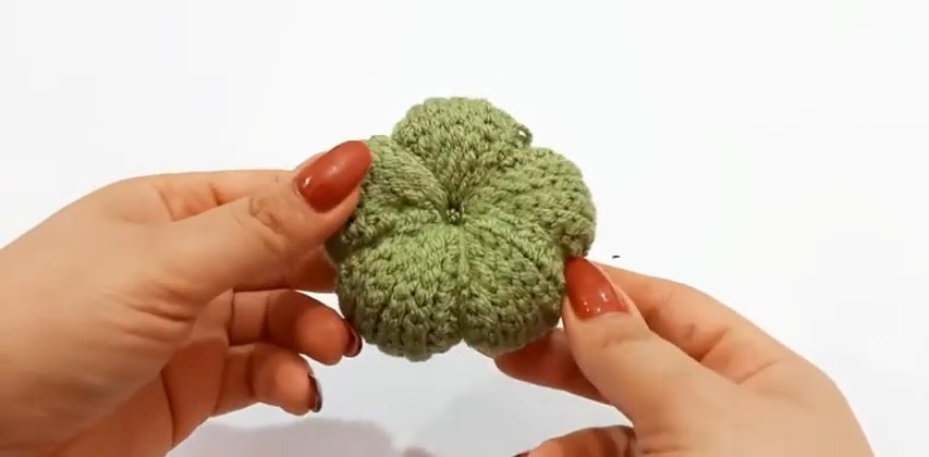 Beautiful and Durable Crochet Pumpkins for Fall Decor