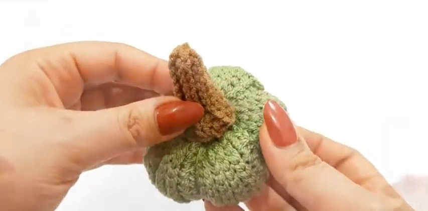 Beautiful and Durable Crochet Pumpkins for Fall Decor