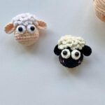Crochet an Adorable Lamb Keychain for Everyday Use