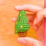 How to Crochet a Miniature Christmas Tree for Gifts and Holiday Decorations
