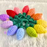 How to Make a Beautiful Crochet Christmas Light Bulb for Holiday Decorations