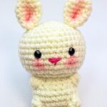 Mini Crochet Bunny Pattern – Easy Amigurumi Tutorial