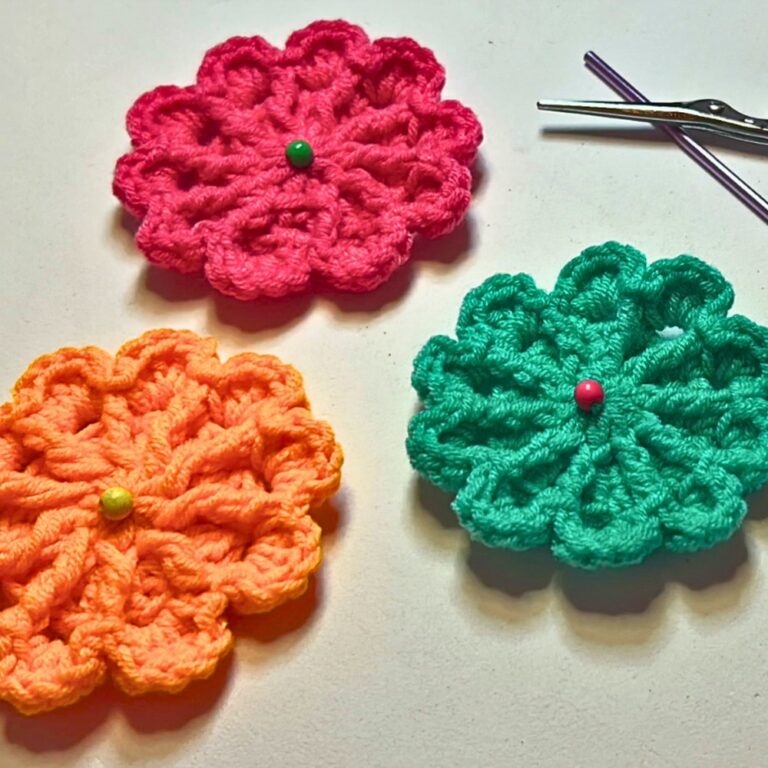 Crochet 3D Flowers Using Scrap Yarn