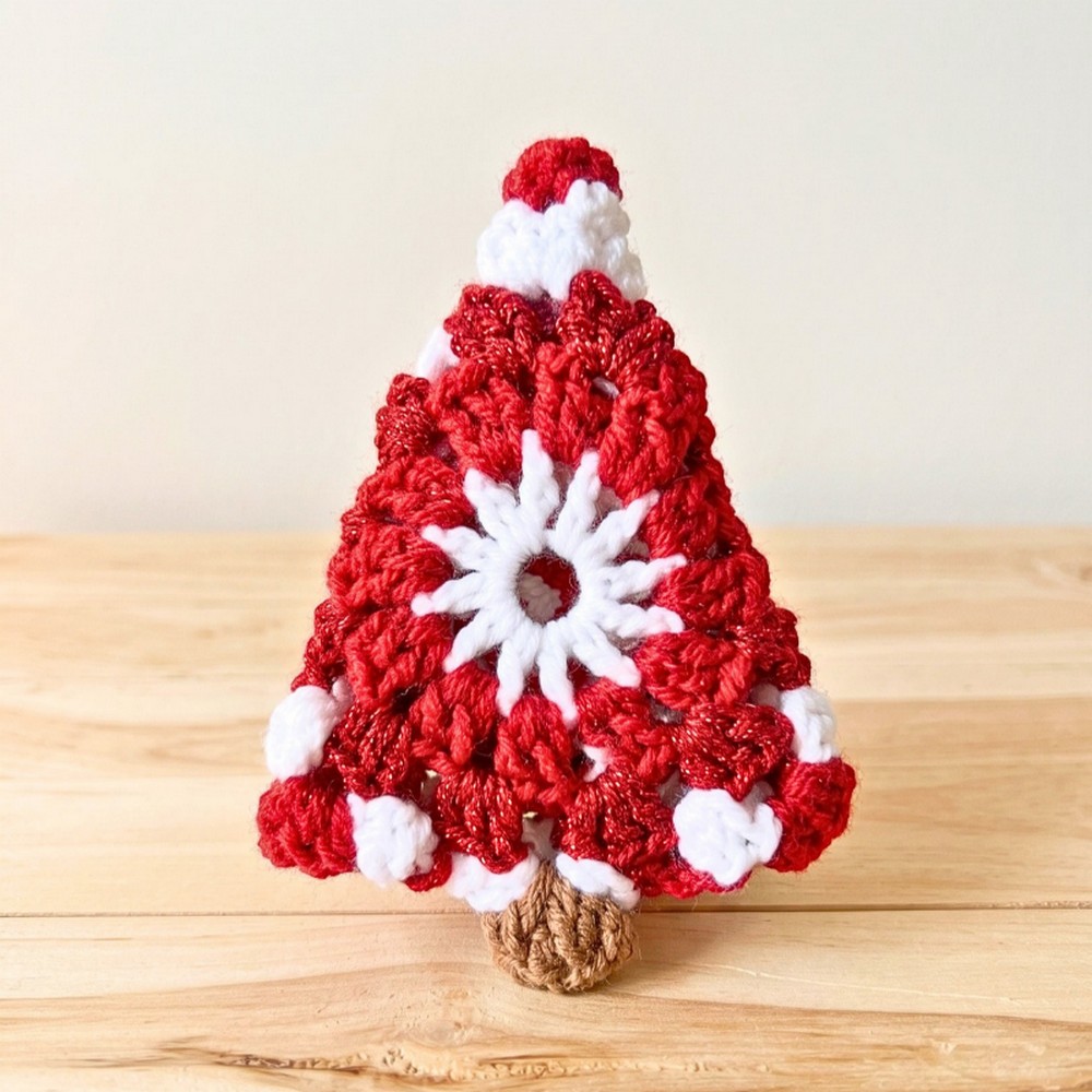 Crochet Christmas Tree Ornament Pattern – Granny Square Tree