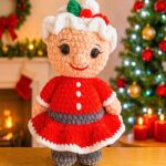 Crochet Mrs. Claus Amigurumi Pattern with Plush Yarn