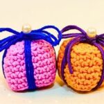 Mini Crochet Gift Box Ornament wih Yarn Ribbon