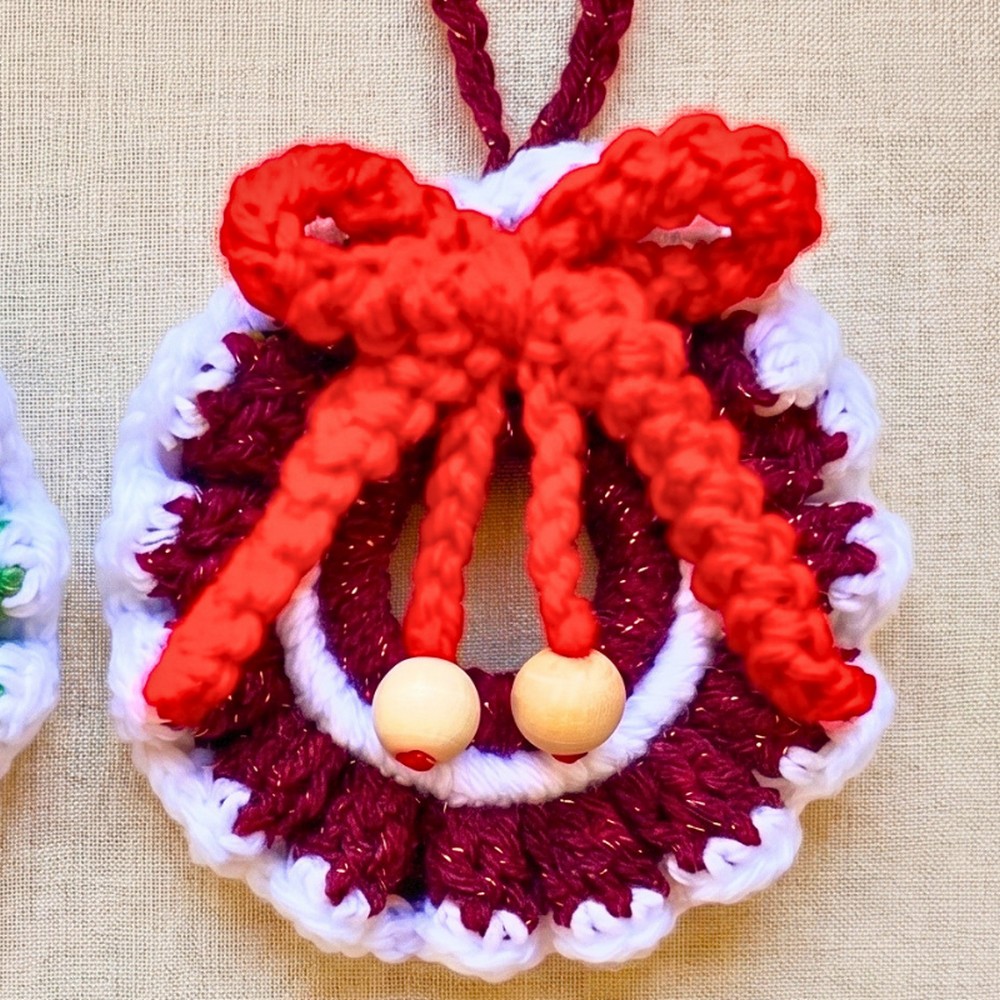 Super Easy Crochet Christmas Ornament Pattern for Beginners