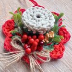 Crochet Mini Christmas Hat Ornament – Easy Step-by-Step Pattern