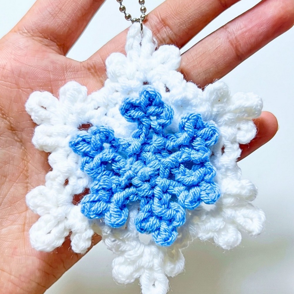 Crochet Snowflake Keychain Pattern | Two-Layer Winter Snowflake