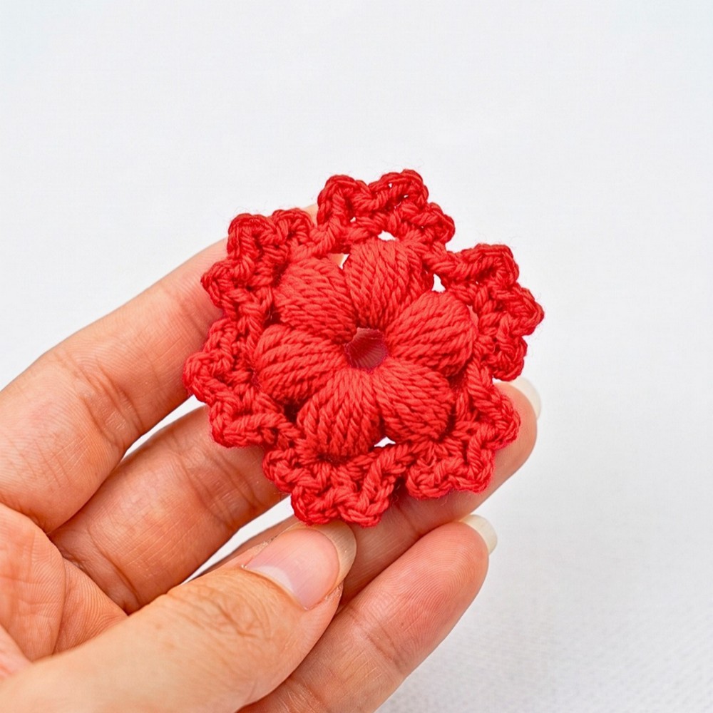 Crochet Snowflake Pattern with Puff Stitches - 2-Round Design